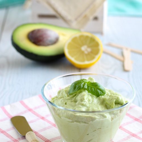 Crema di avocado spalmabile
