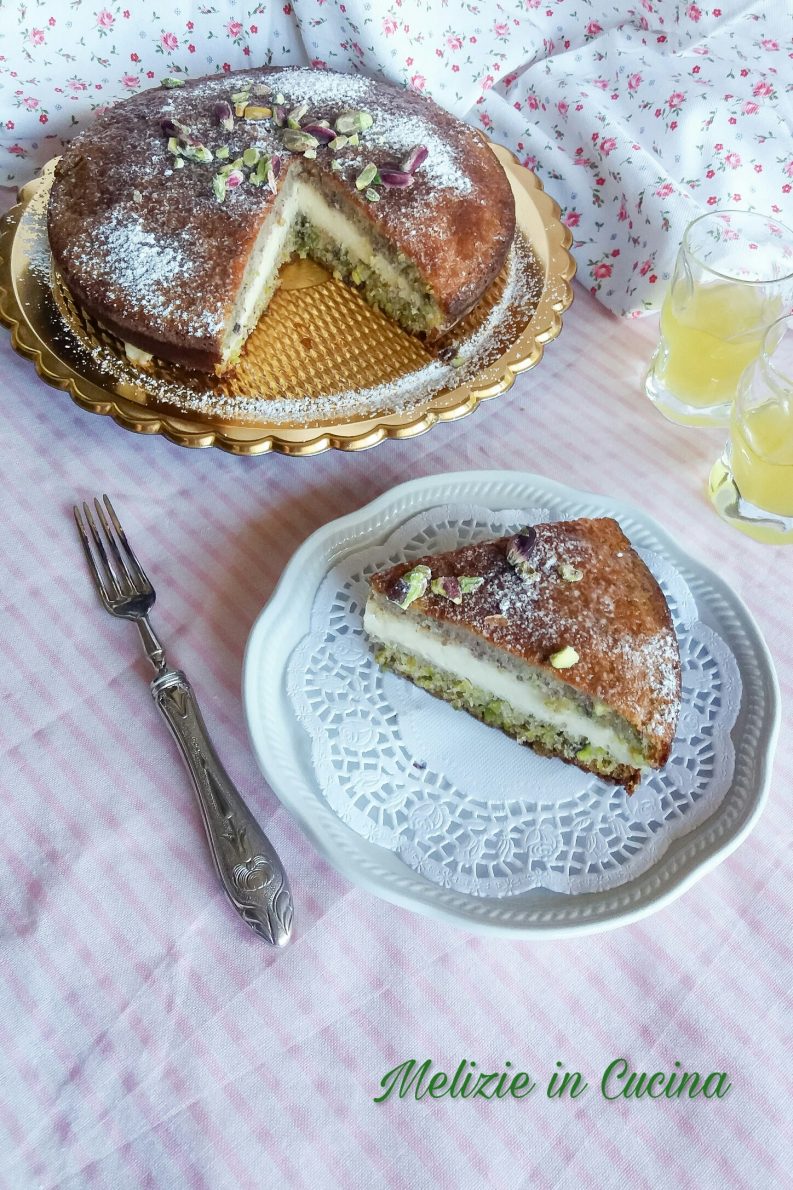 Torta di pistacchi con crema pasticcera