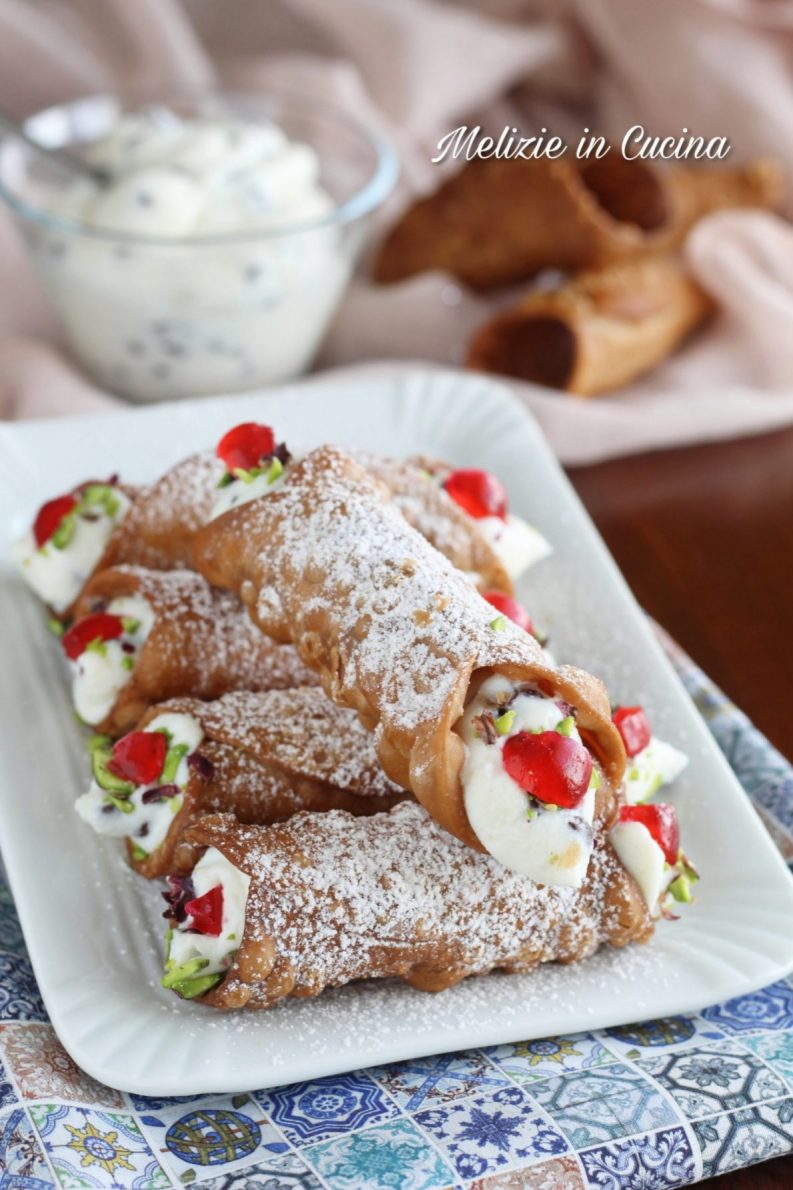 Cannoli siciliani alla ricotta