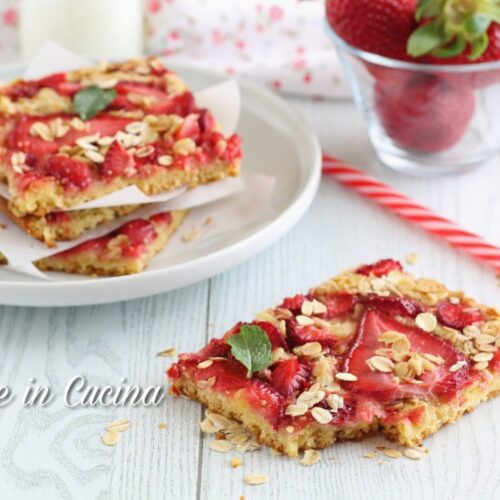 Crostata all’olio fragole e fiocchi d’avena