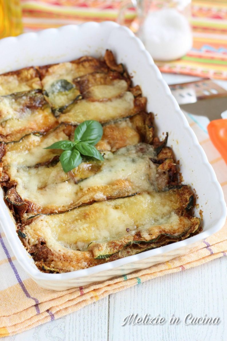 Parmigiana bianca di zucchine al microonde