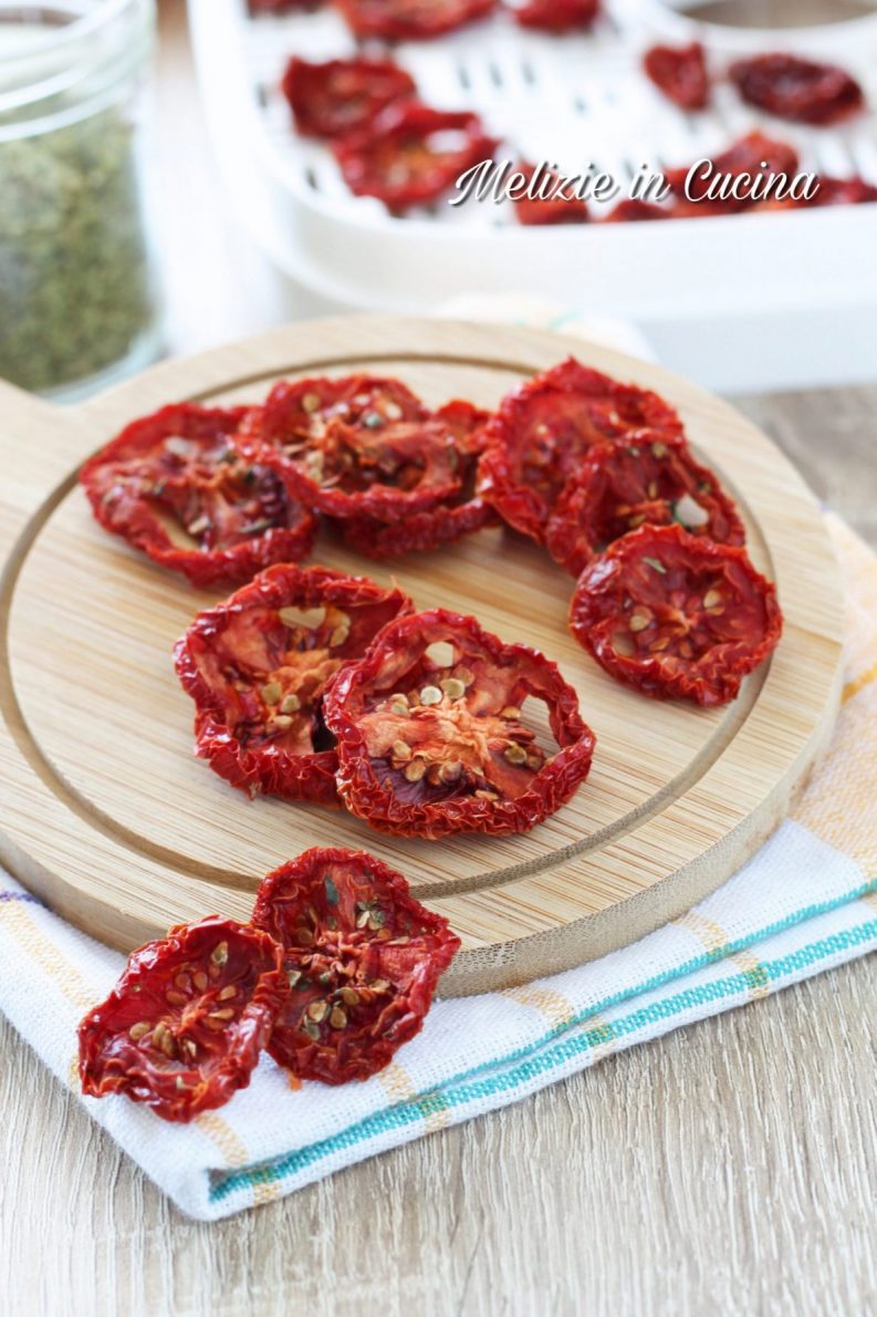 Come fare i pomodori secchi con l'essiccatore - Melizie in Cucina