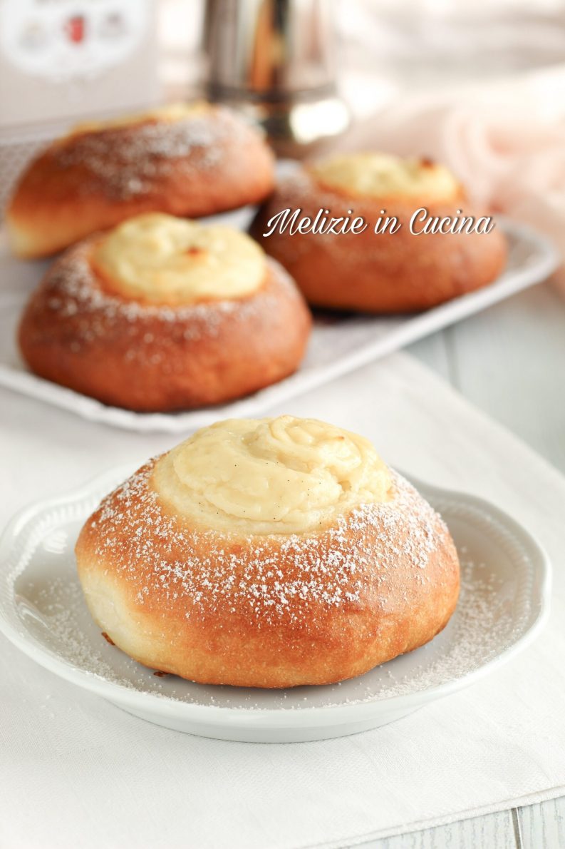 brioche veneziane soffici alla crema