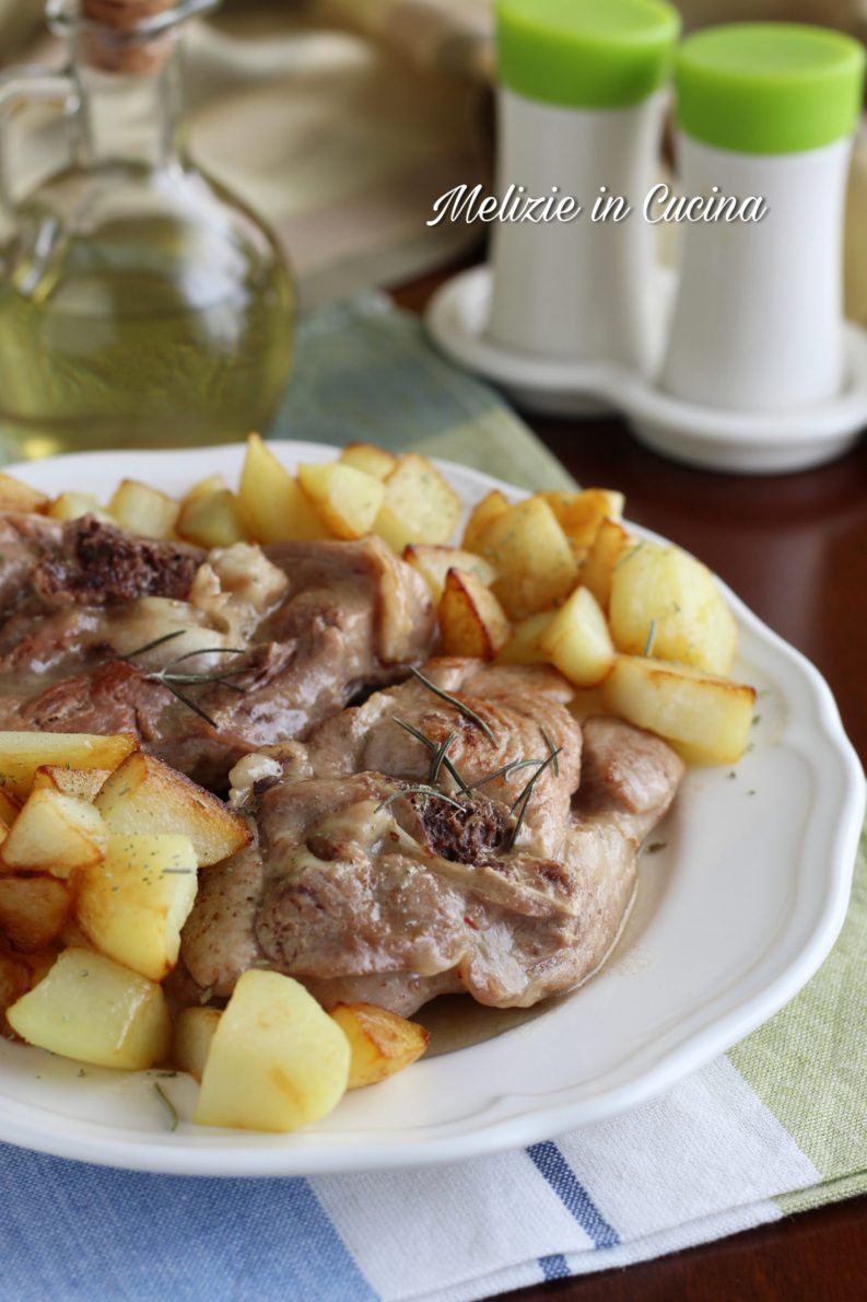 Ossobuco di tacchino in padella con patate, secondo facile e gustoso rispetto al classico petto, tenero e leggero, vi invito a provarlo.