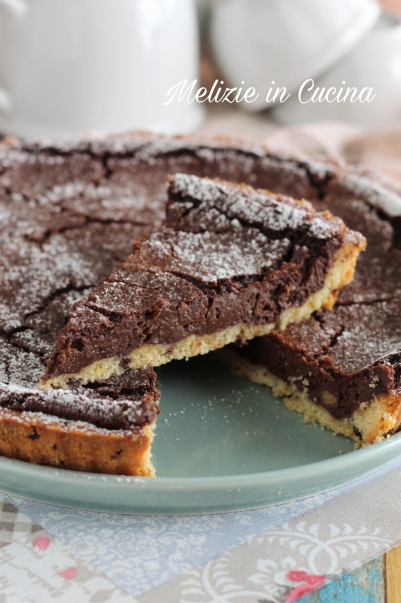 Crostata croccante gocce cioccolato e crema ganache