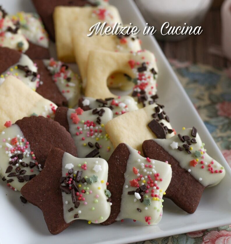 Biscotti glassati con cioccolata bianca 12 Biscotti glassati con cioccolata bianca