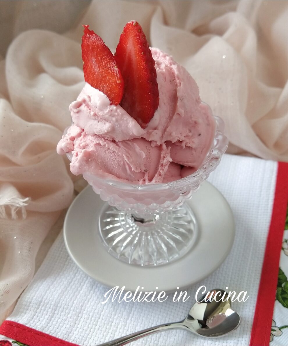 Gelato alla fragola